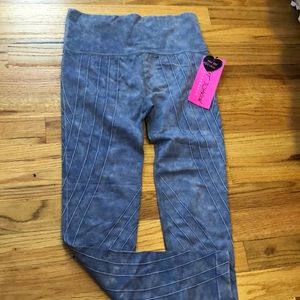 Betsy Johnson high rise 7/8 blue leggings